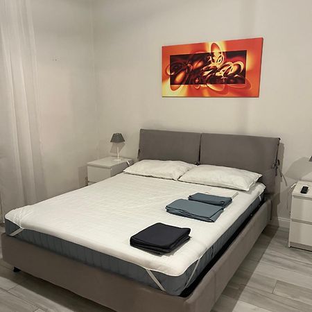Grazioso Appartamento In Zona Centrale. Μοντεκατίνι Τέρμε Εξωτερικό φωτογραφία